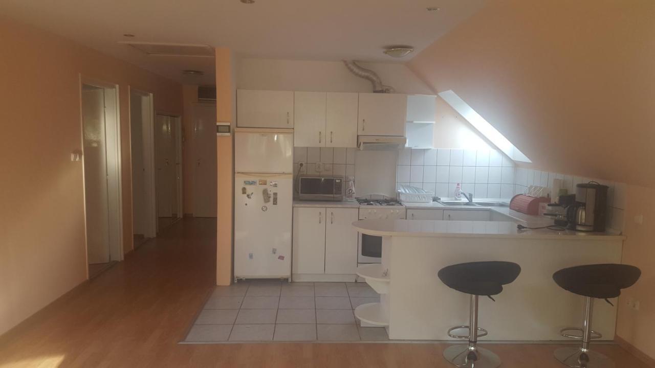 Bliss apartment Tata Extérieur photo