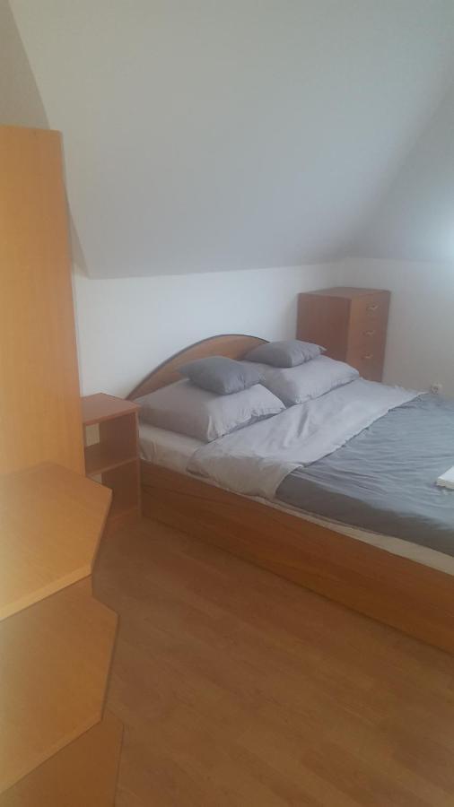 Bliss apartment Tata Extérieur photo